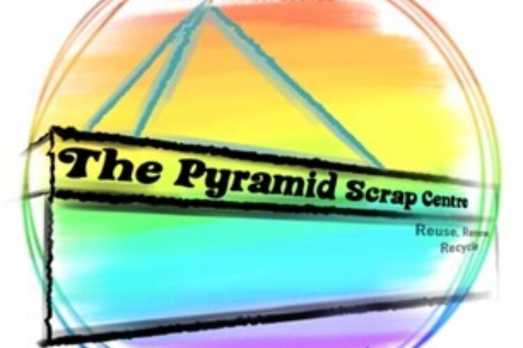 Thurrock play network rainbow logo