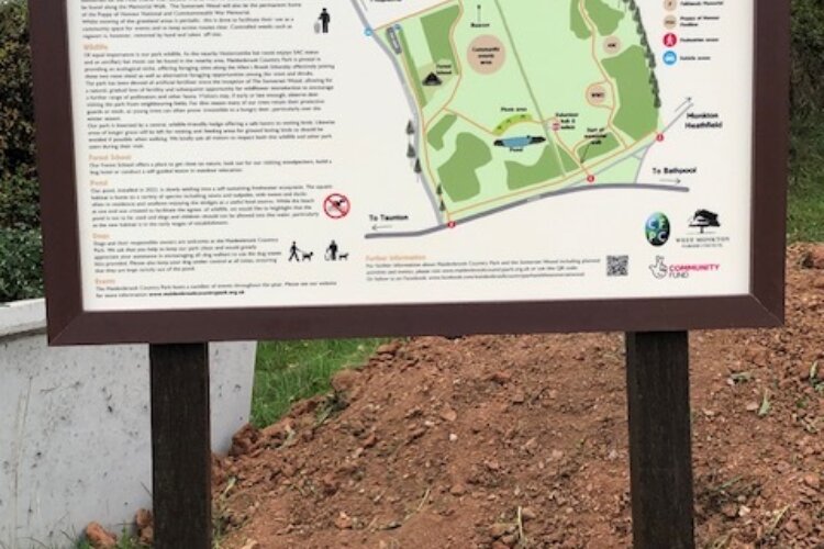 Welcome sign at entrance to Maidenbrook Country Park